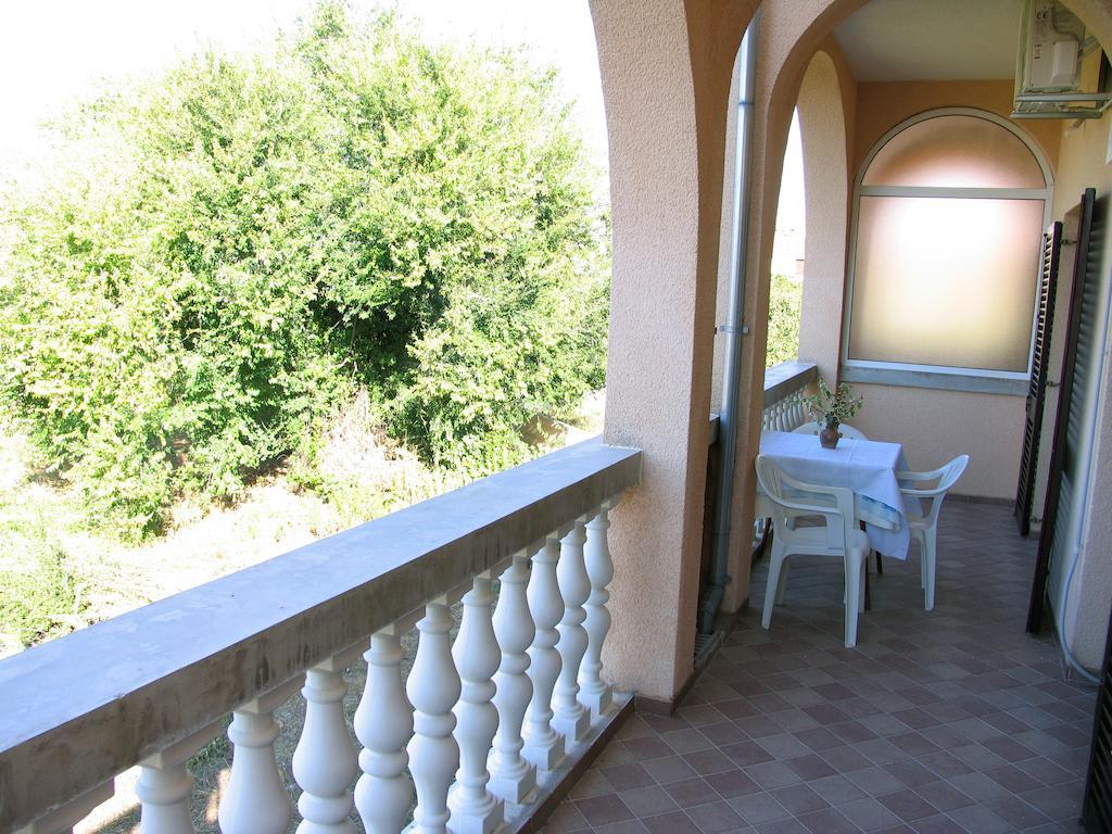 Apartments Mediterranean Sundance Vodice Bilik gambar